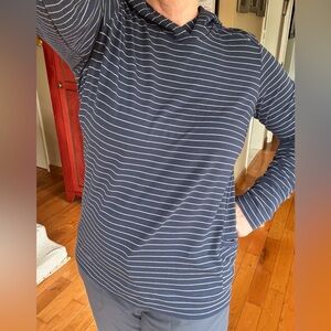 Toad&Co Insect Shield Hoodie Women’s Medium Navy White Stripe Side Zip Pocket